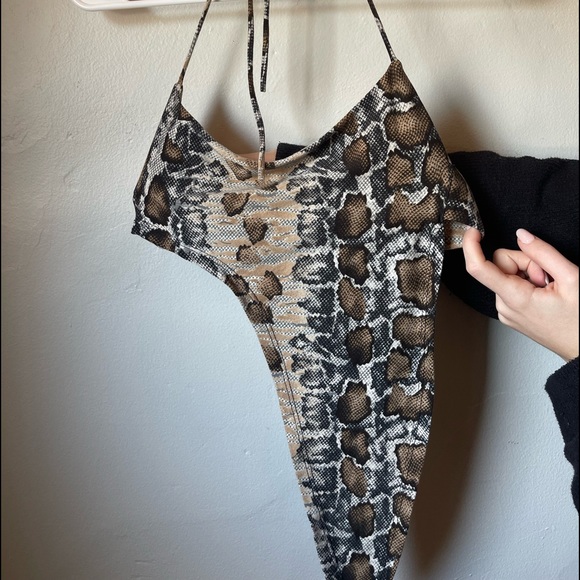 Going out snakeskin set - Picture 3 of 4